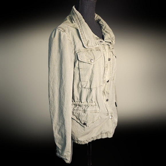 Levis Army Green  Utility Cargo Jacket Size Large Pockets with hideable hood - Picture 4 of 15